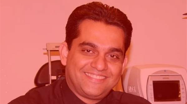 تصویر دکتر محمدرضا فلاحی با لبخند