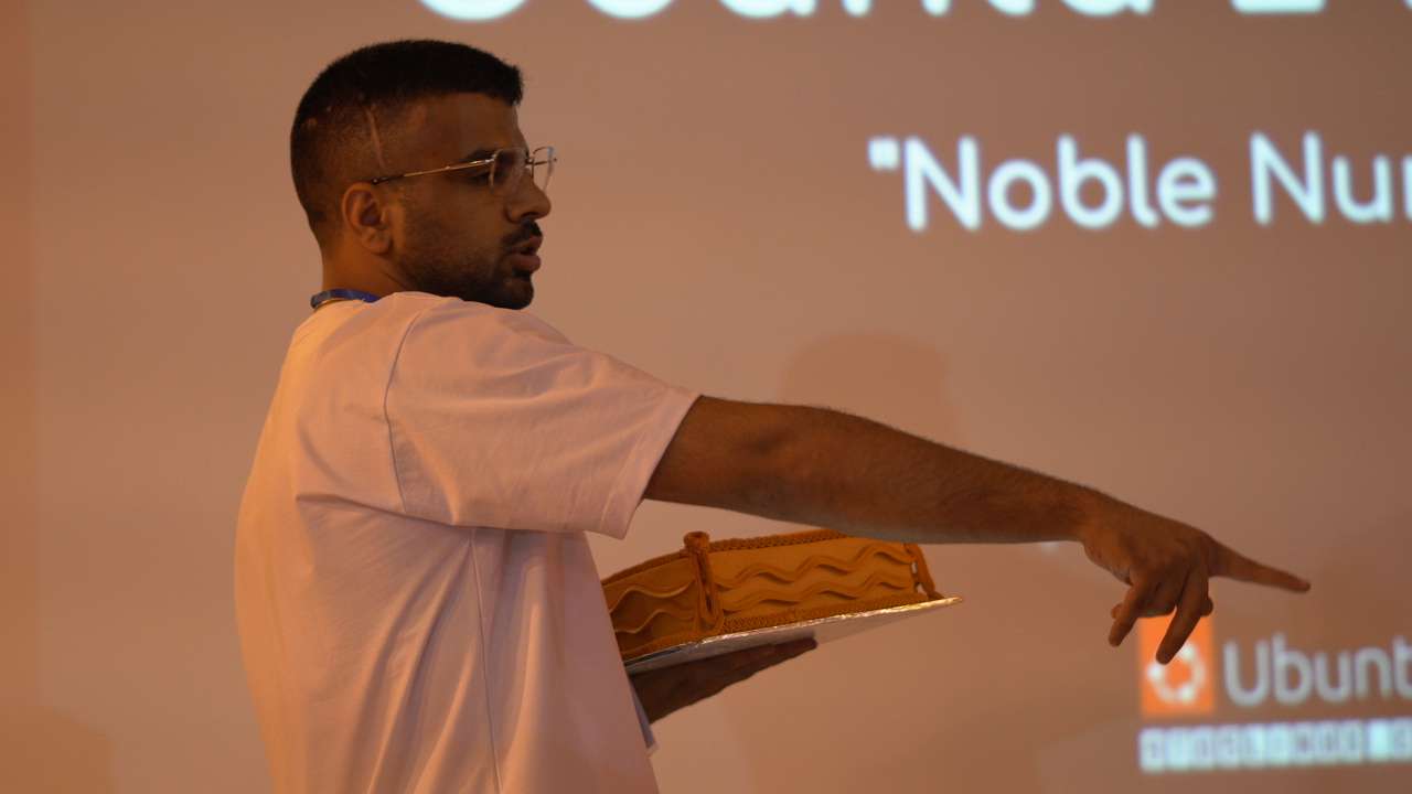 عباس داورپناه